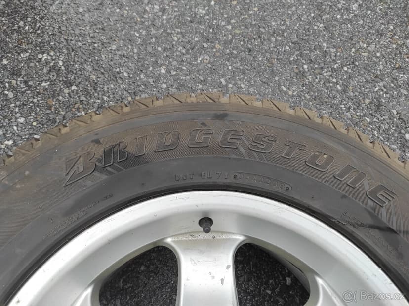 ALU disky na Toyota Hilux 8J x 17