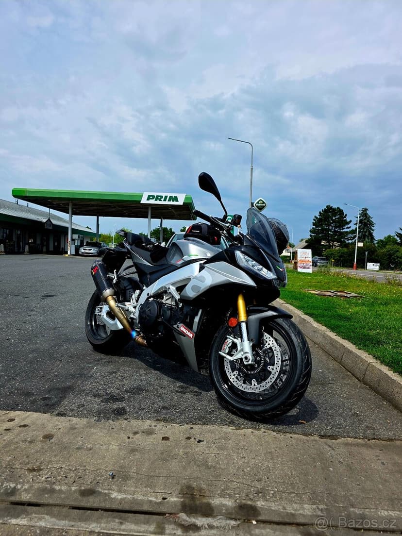 Aprilia Tuono V4 1100RR - ČR, stav nové motorky, Akrapovič