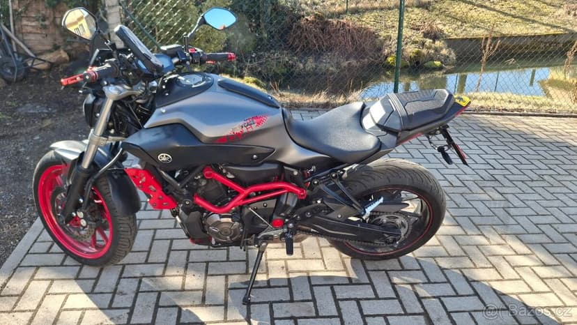 Yamaha mt 07 Moto Cage