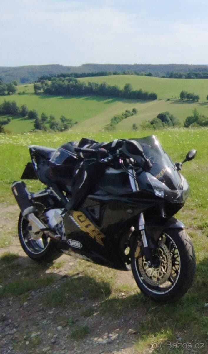 Honda CBR 954