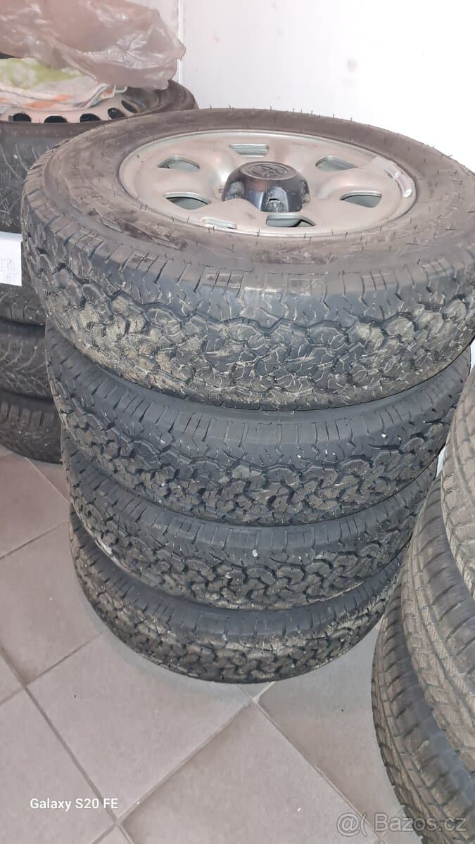 KOLA TOYOTA HILUX 205/80/16 104H Č. 58