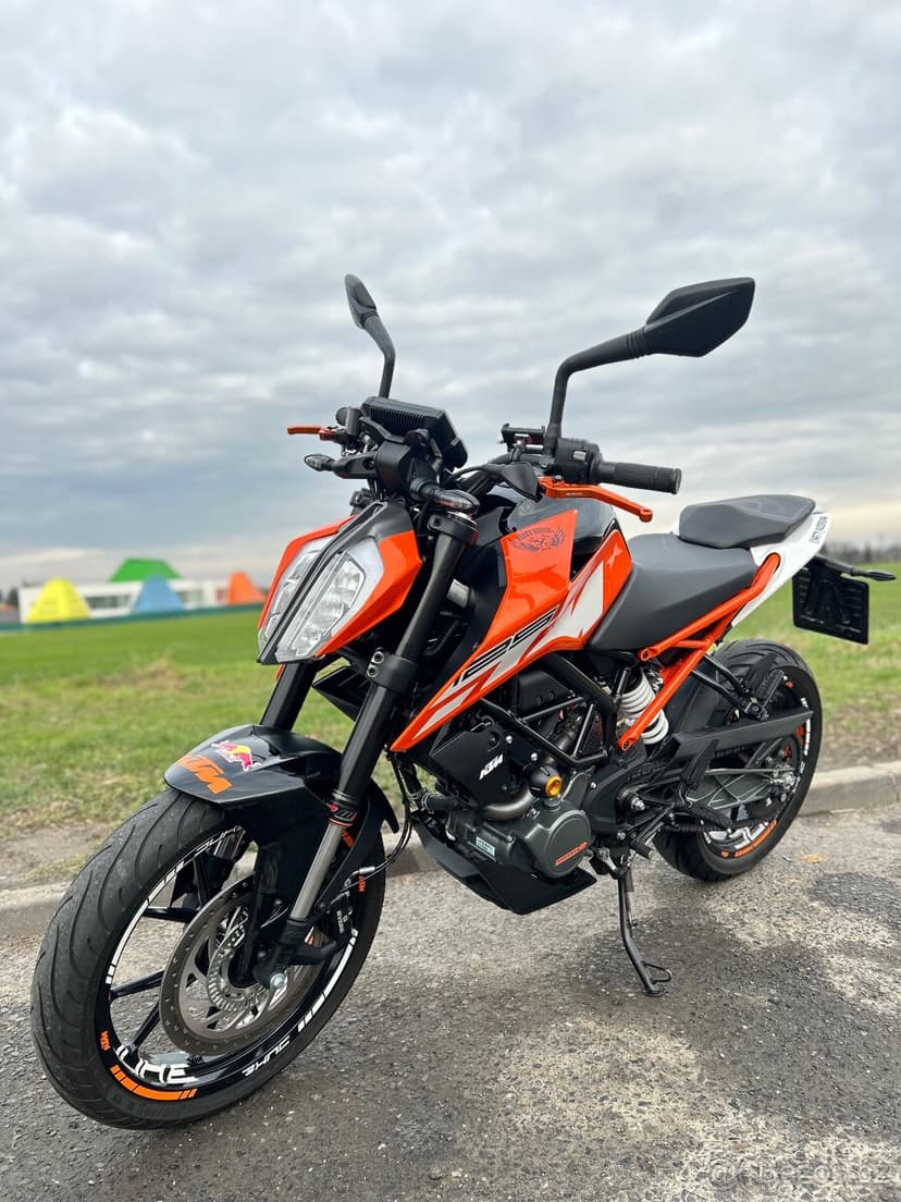 KTM DUKE 125