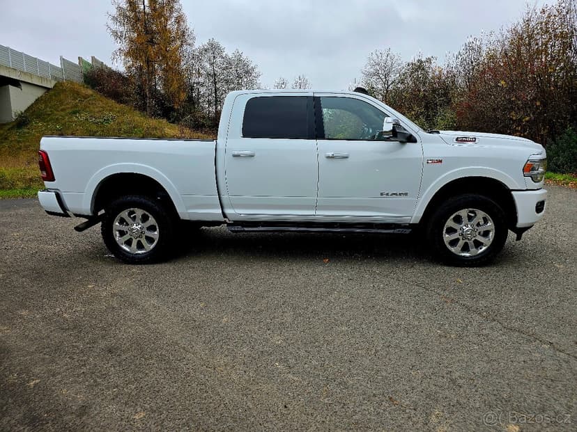 Dodge Ram 2500 LARAMIE, Heavy Duty, 6,4L, V8, Odpočet DPH