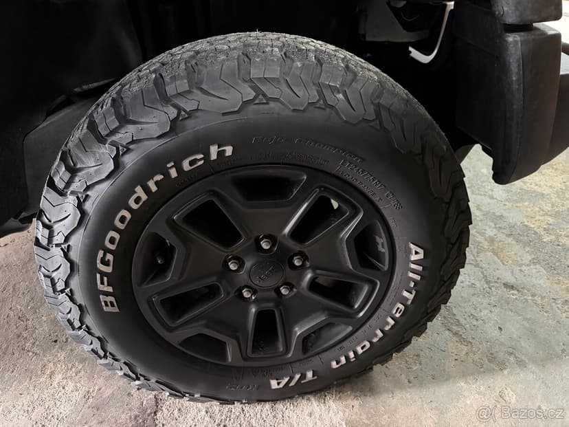 245/75 R17 BFGoodrich AT KO2 jeep alu disky 5ks