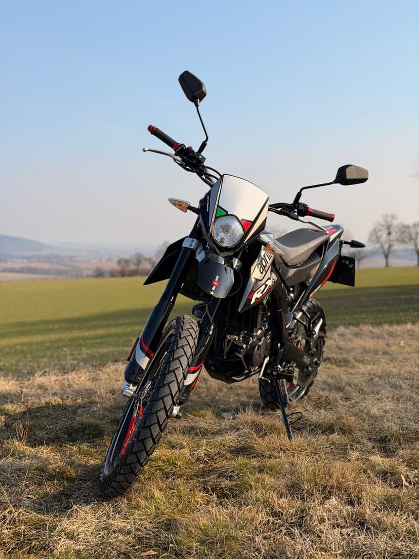 Aprilia RX 125 (2021) – 1. majitel, servisovaná, 7 361 km