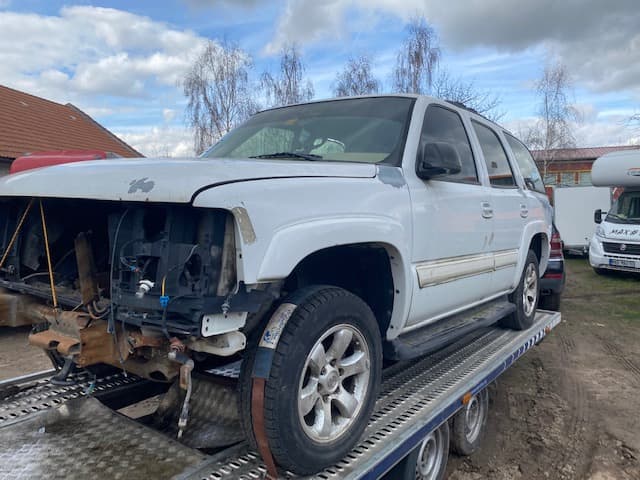 Chevrolet Tahoe 2005, 5.3V8, 4x4 na náhradní díly nebo celek