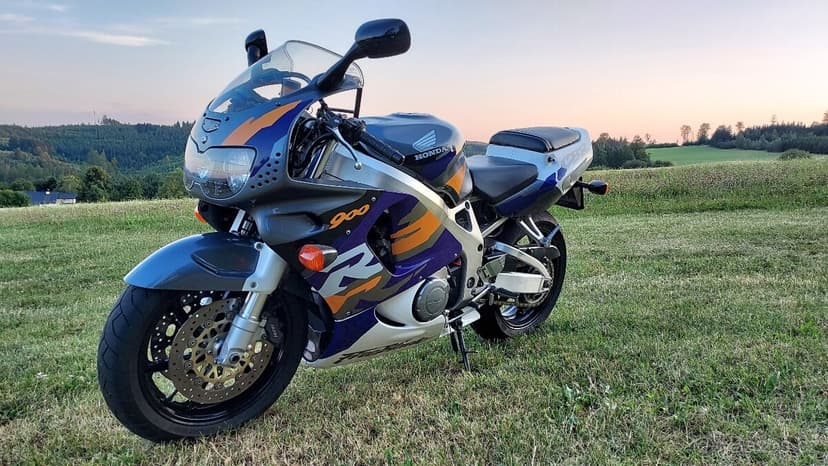Honda CBR 900 RR Fireblade