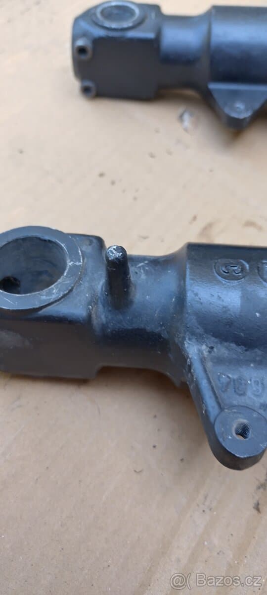 Aprilia RS 125 přední vidlice