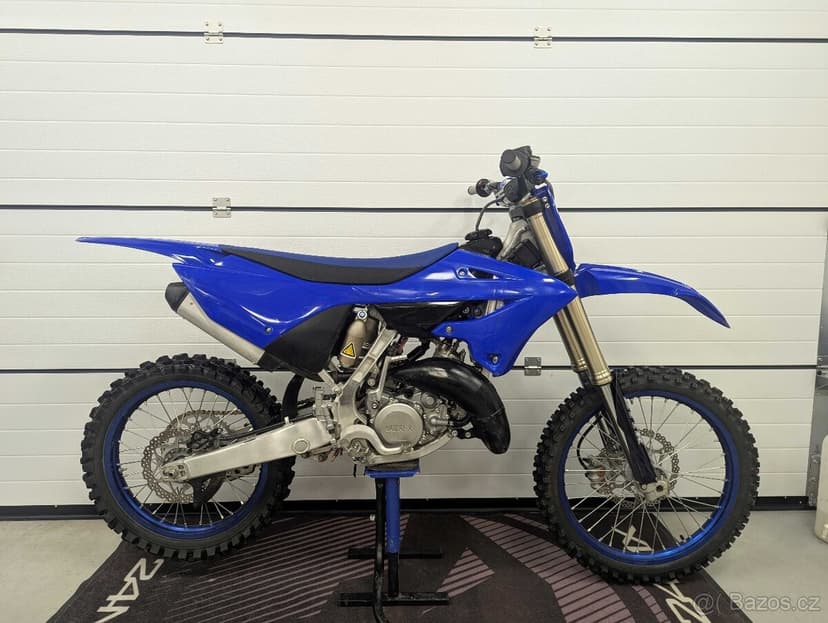 YAMAHA YZ 125