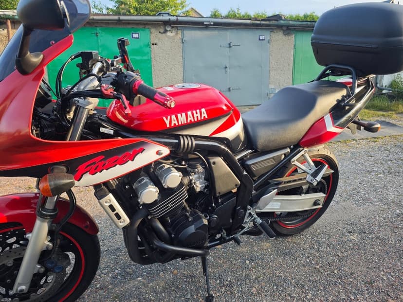 Yamaha FZS600 Fazer