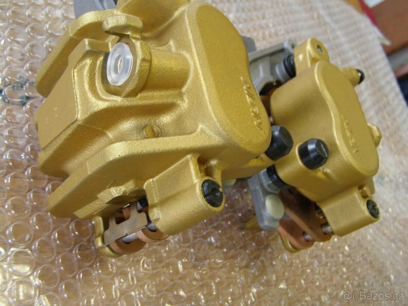 Predné brzdové strmene Honda CB600F Hornet.