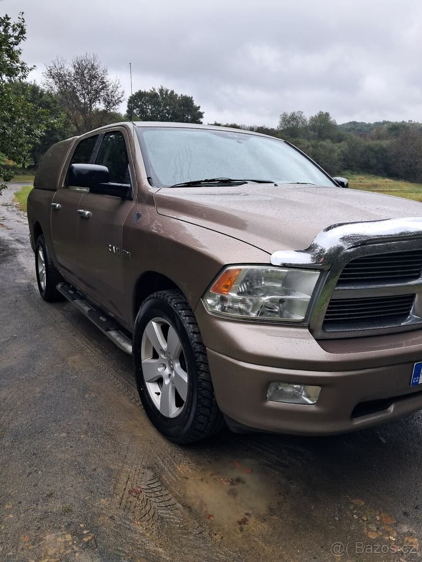 Prodám Dodge RAM 1500 HEMI 5,7 4x4 DPH