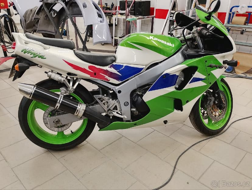 Prodám Kawasaki ZX6R 1998 ,STK 2029 ,naj. 60tis. Km