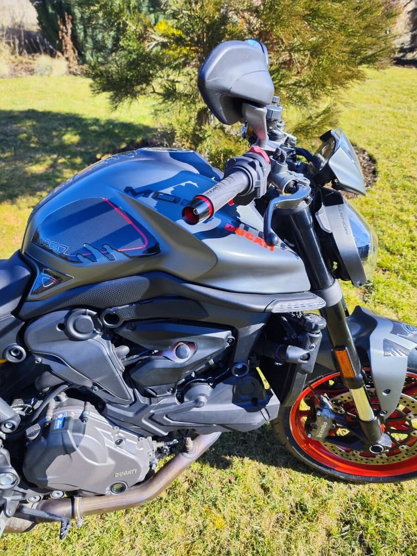 Ducati monster 937+ rv.2022  8000km.