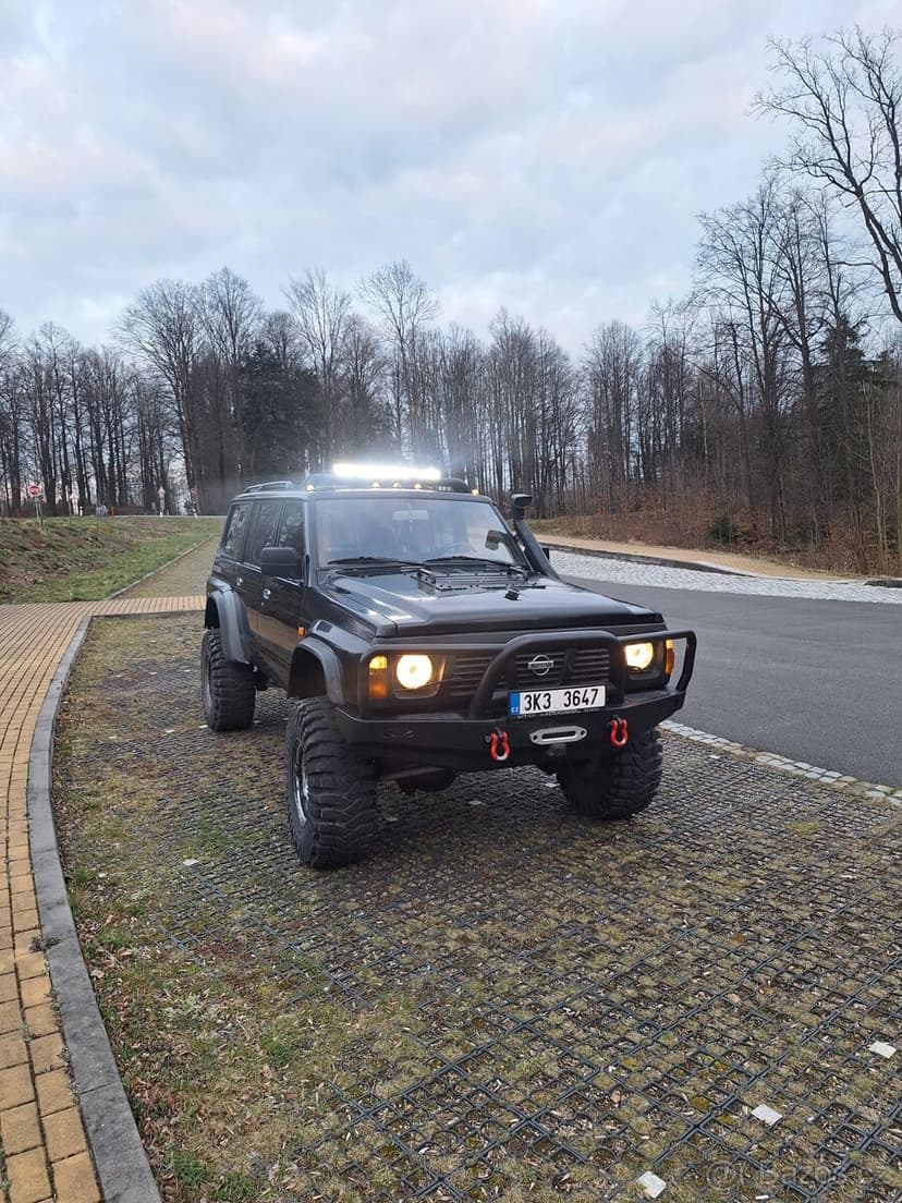 Nissan Patrol GR Y60 2.8 GR