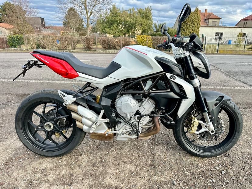 Mv agusta Brutale 800