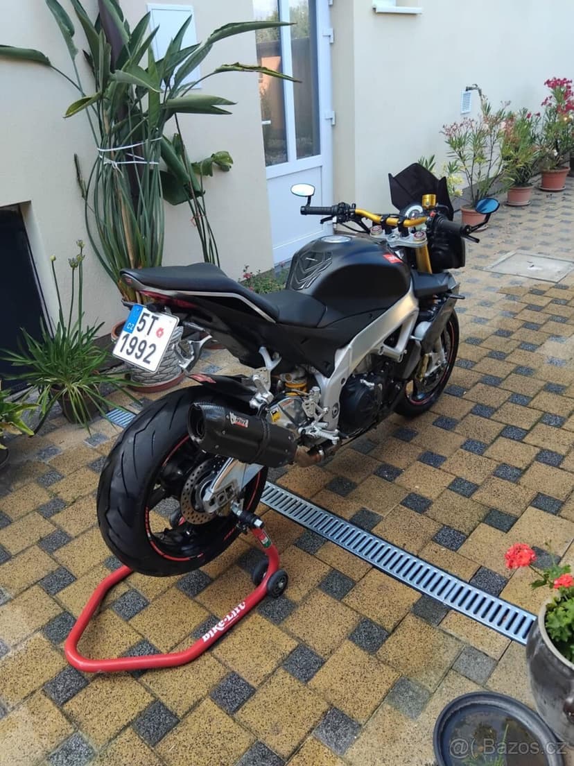 APRILIA TUONO V4R 1000 APRC