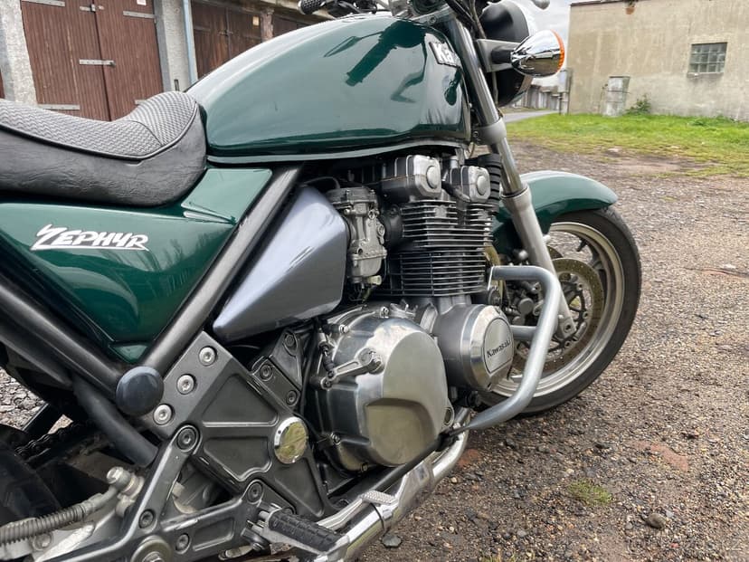 Kawasaki Zephyr 550