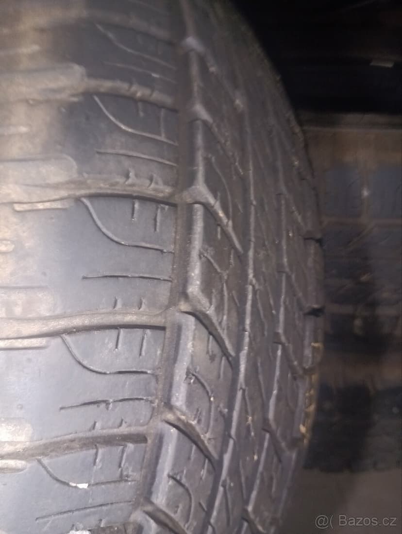 Good Year Wrangler HP 235/70 R16 106h