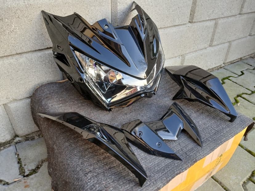 Kawasaki Z800 2013 14 15 16 Z 800 Maska kapoty