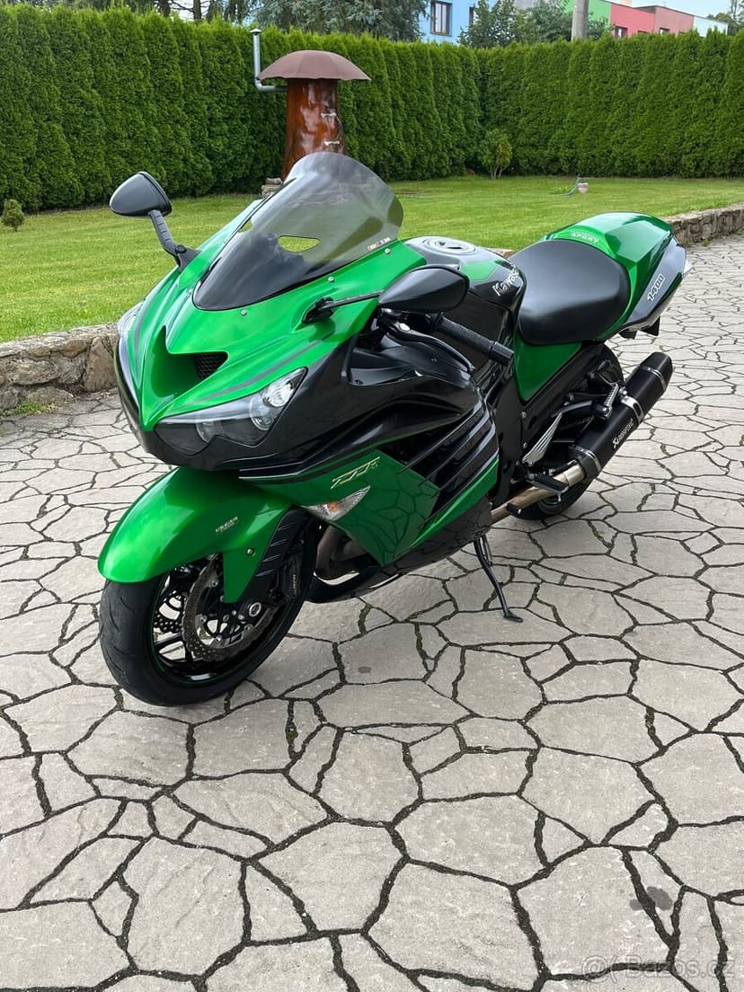 Kawasaki ZZR 1400 r.v.2018 najeto 14719km
