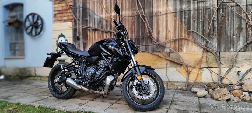 Yamaha MT-07 (2024) – Quickshifter, v záruce, TOP stav