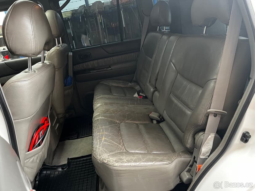 Sedačky nissan patrol