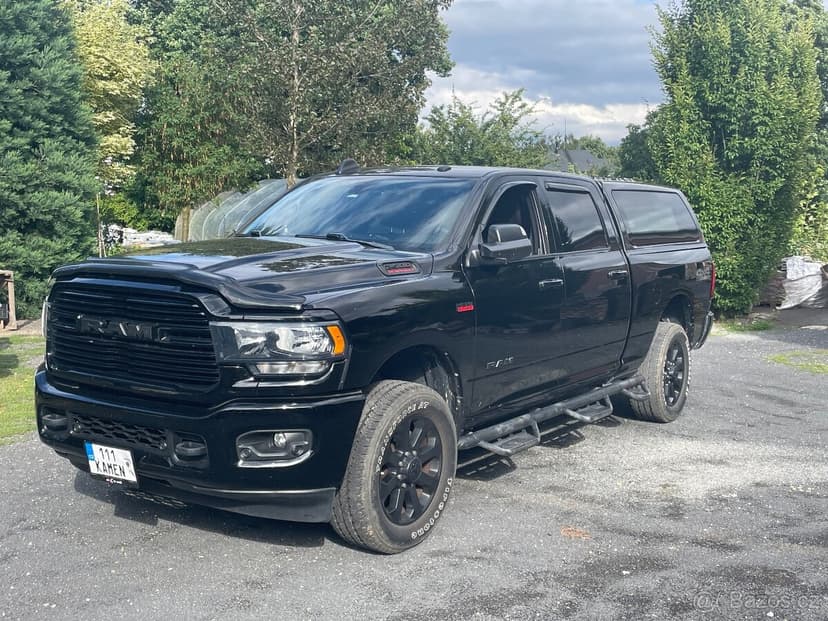 Dodge Ram 2500 HD 6,4 BLACK EDDITION