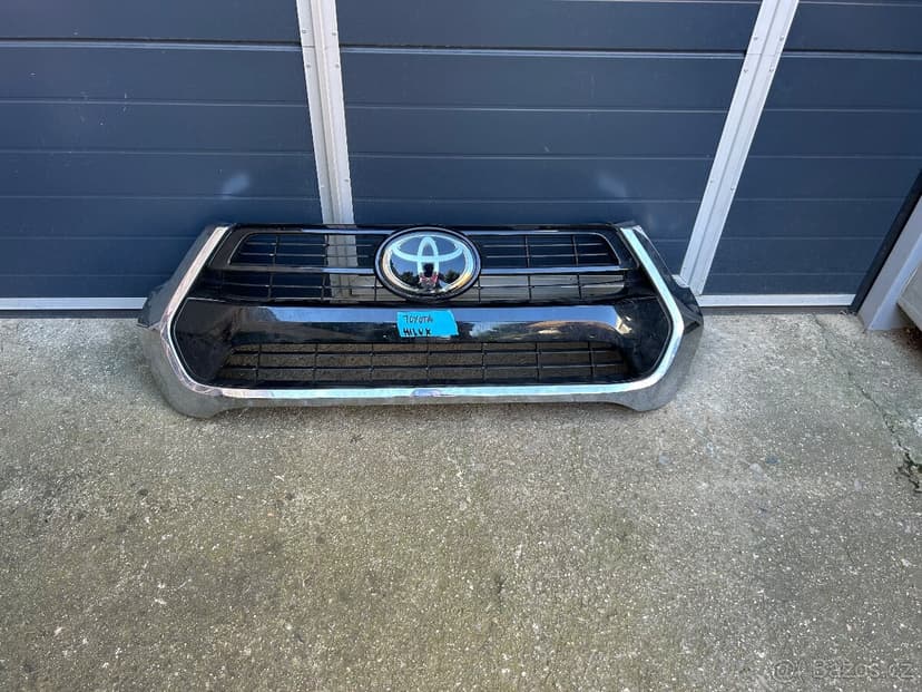 Toyota, Nissan, Luxus