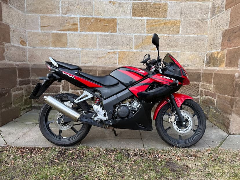 Honda CBR 125R