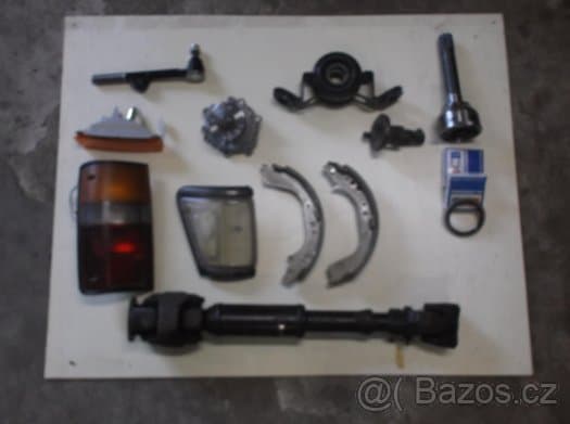 TOYOTA HILUX 2,4D DOUBLECAB PRODEJ ND.