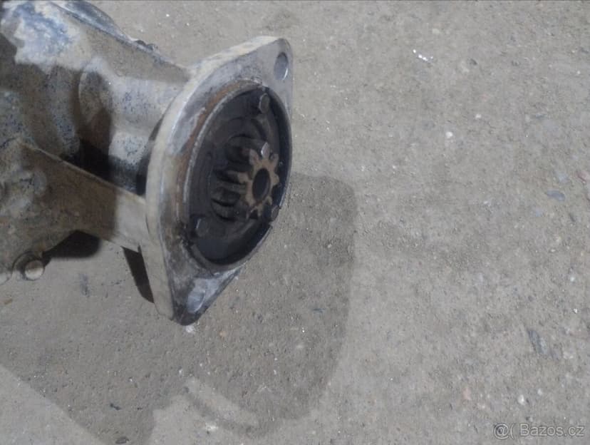 Startér Nissan Patrol ZD30 manuální převodovka