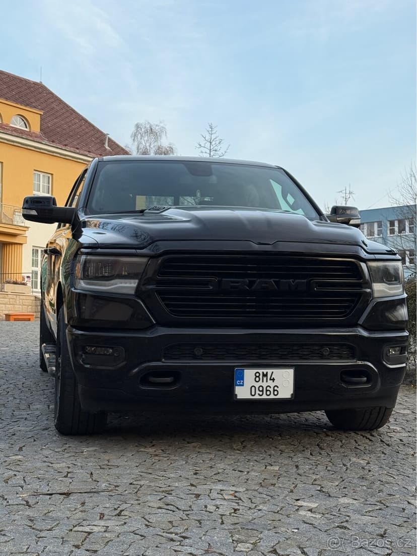 DODGE RAM 1500 SPORT 2020