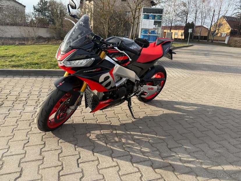 Aprilia Tuono V4 Factory