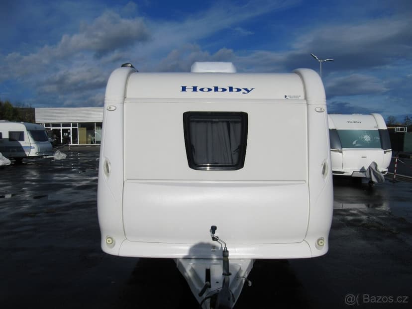 Prodám karavan Hobby 560 kmfe,r.v.2010 + mover,klima,markýza