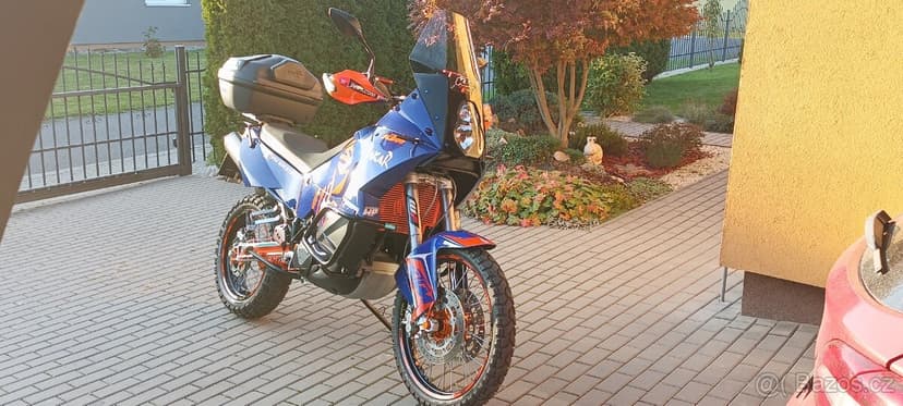 Jedinečná KTM 990 adventure