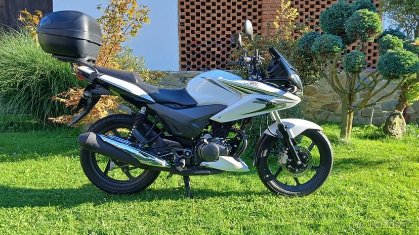 Honda CBF 125 najeto 9425 km