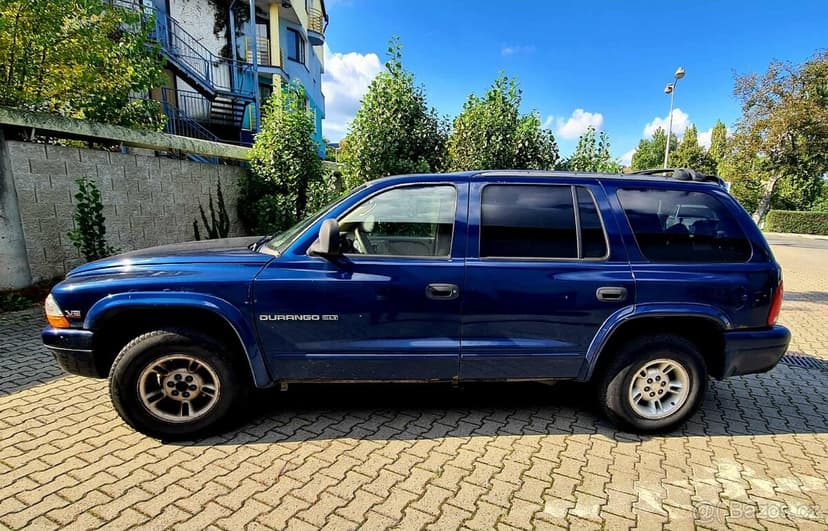 Dodge Durango - V8, benzín + LPG, automat