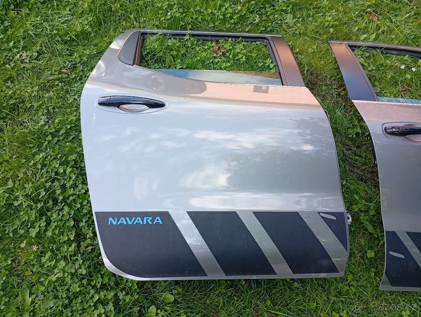 NISSAN NAVARA D23 DVEŘE PRAVÉ Z RV 2021 PĚKNÉ P.P. A P.Z.