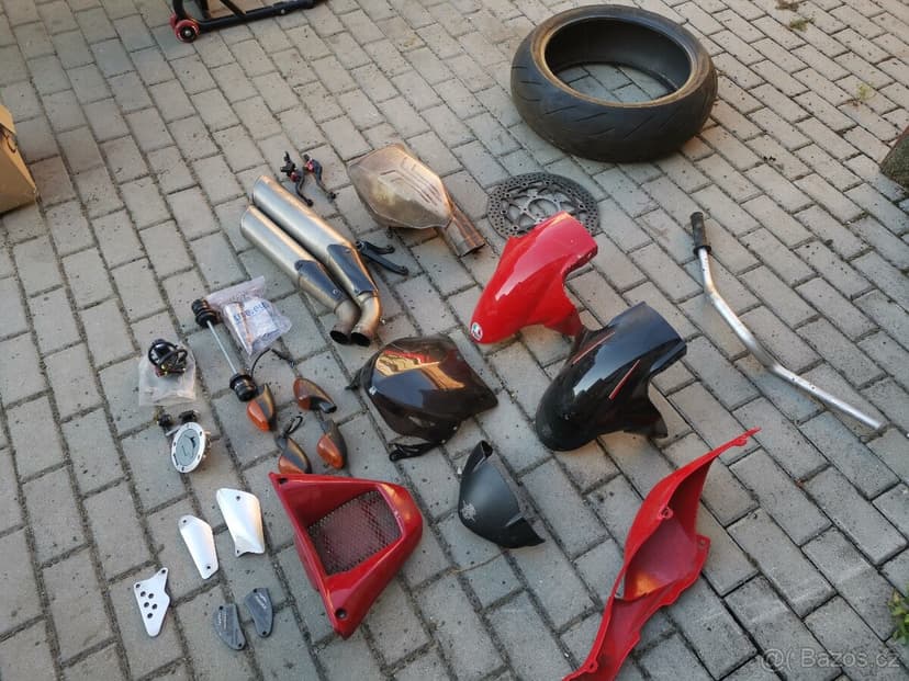 MV Agusta brutale 910S