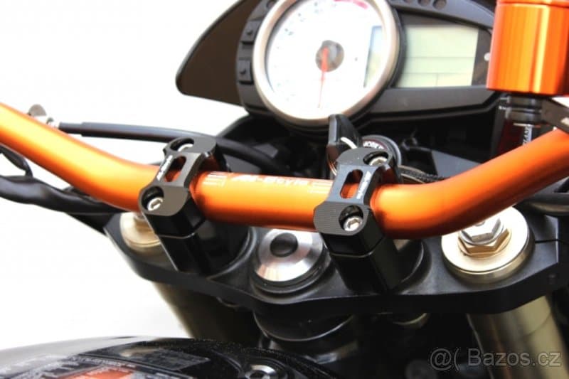 Řidítka pro Kawasaki Z 750/1000 s mosty jen 1790 Kč.