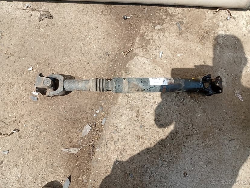 NISSAN NAVARA D23, 2,3CDI RV 2021 KARDAN PŘEDNÍ A ZADNÍ