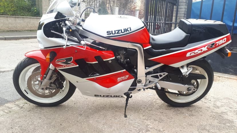 Suzuki GSXR 750