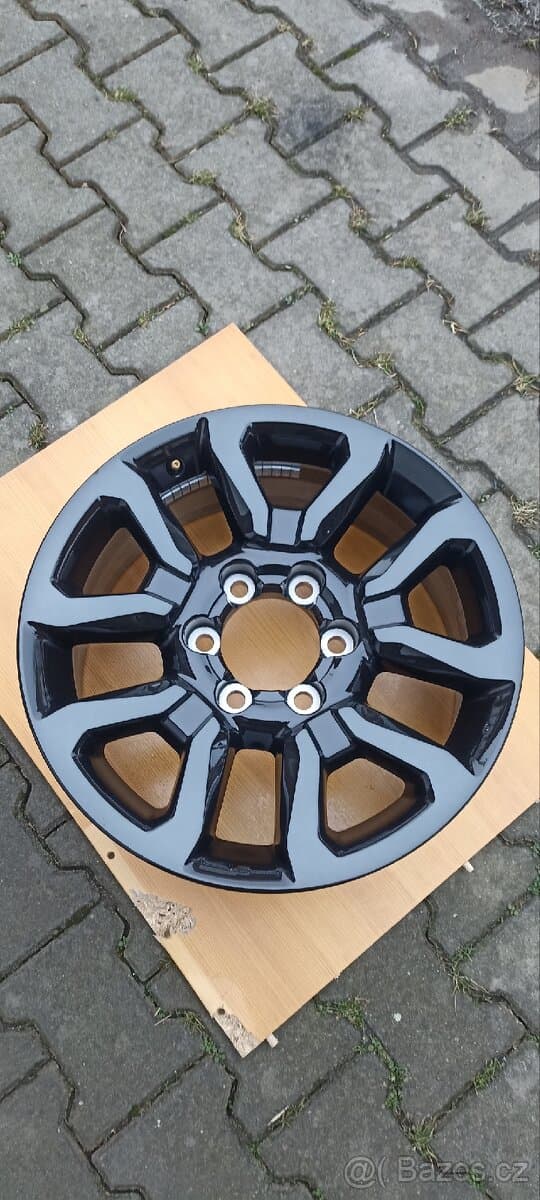 Alu kola Toyota Hilux R18