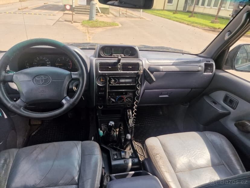 Toyota Land Cruiser 95, rok výroby 1996 3.0tdi 92kw 4x4, red