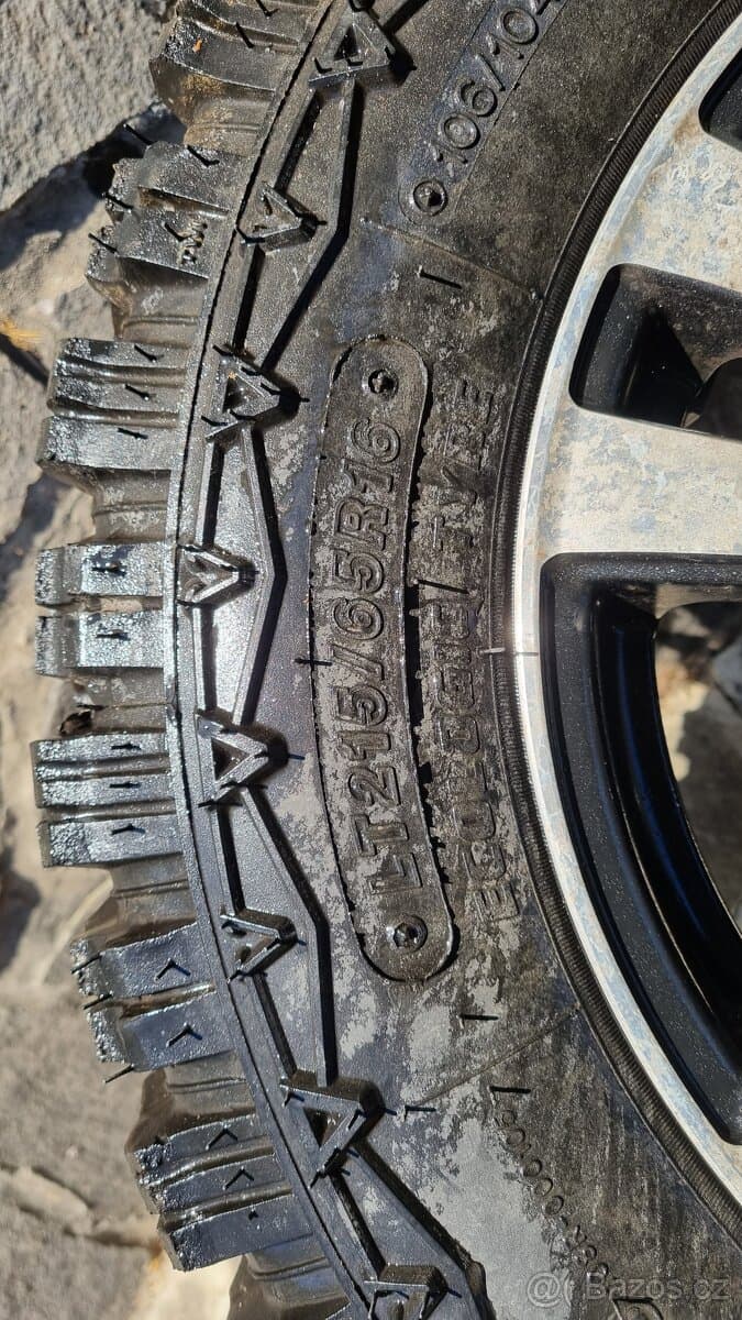 Litá kola s offroad pneu 215/65 R16