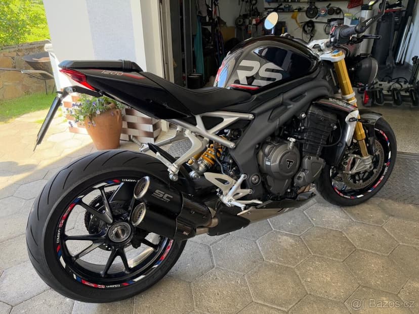 Triumph speed triple 1200 RS
