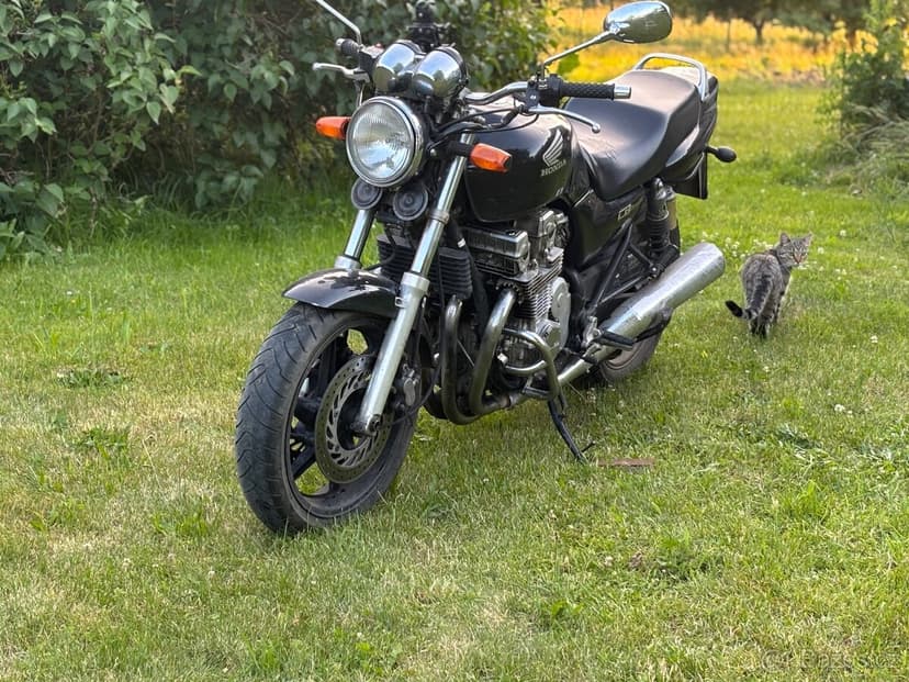 Honda CB 750 SevenFifty