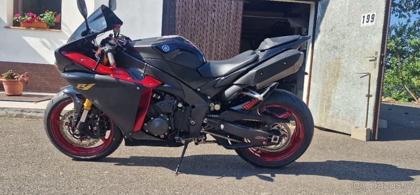 Yamaha r1 rn22 2009 najeto 49000km