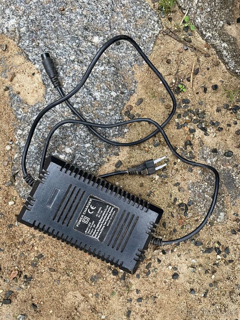 Dětská větší elektro čtyřkolka